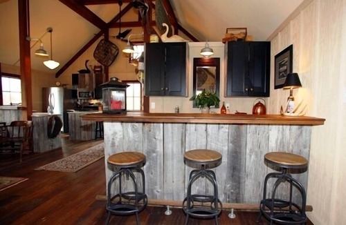 Edgewater Cabin | Great Entertaining Spot for any Occassion!