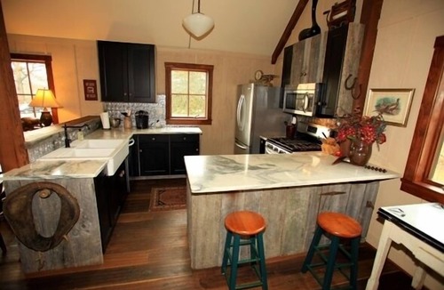 Edgewater Cabin | Great Entertaining Spot for any Occassion!