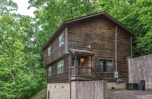 Chalet Village Cabin | Great Expectations