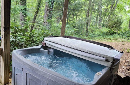Skyland Cabin | Great family cabin w/hot tub