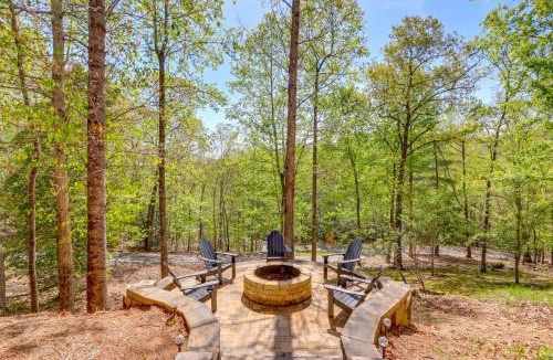 Hiawassee House | Great for Families! Lavish Hiawassee Cabin