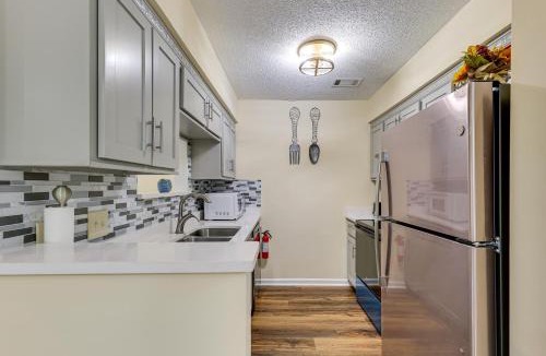 Auburn House | Great for Families! Quiet Auburn Getaway w/Deck