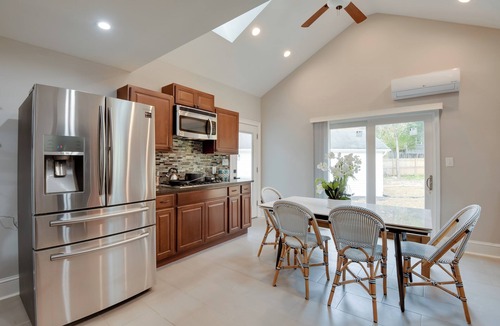 Woodbridge House | Great for Gatherings! Charming Woodbridge Duplex