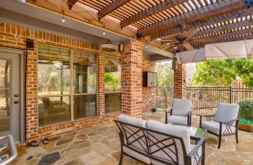Allen House | Great for Gatherings! Stylish Allen Home w/Patio