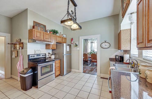 Texarkana House | Great for Gatherings! Gem < 1 Mi to Dtwn Texarkana