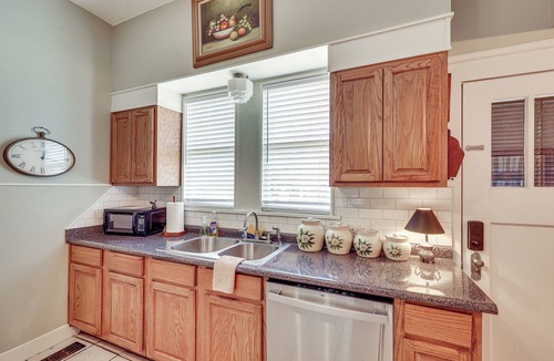 Texarkana House | Great for Gatherings! Gem < 1 Mi to Dtwn Texarkana