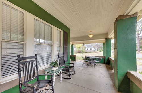 Texarkana House | Great for Gatherings! Gem < 1 Mi to Dtwn Texarkana