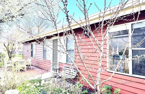 Heathcote Cottage | Great for group bookings
