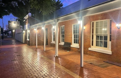 Heathcote Cottage | Great for group bookings