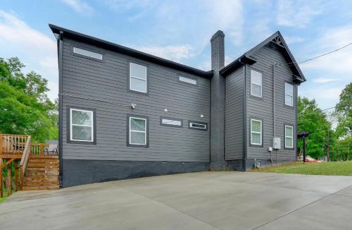 Greensboro House | Great for Groups! Greensboro Getaway, 1 Mi to Dtwn