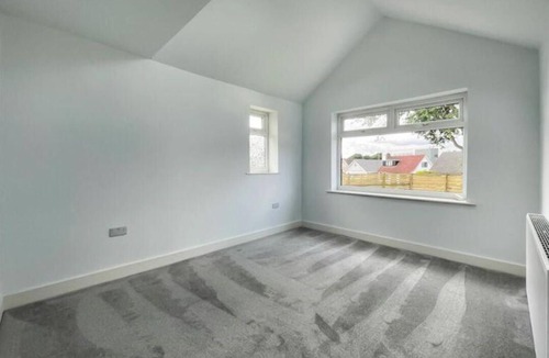 Tottington House | Great for walking, working, visiting or moving.