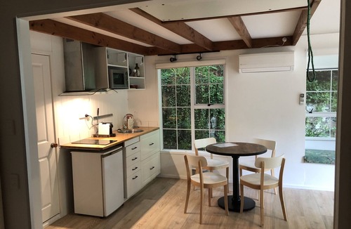 Tikitere Cottage | Great funky farm Studio from which to explore Rotorua