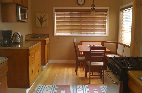 Mt. Hood - Columbia River Gorge House | Great Gorge Getaway - Large Deck & Yard - River Views