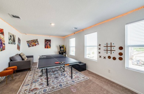 Southside House | Great Green House -Comfort, Location, & Amenities