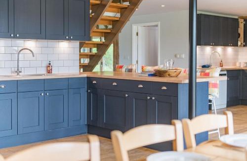 Sittingbourne House | Great Higham Barn by Bloom Stays