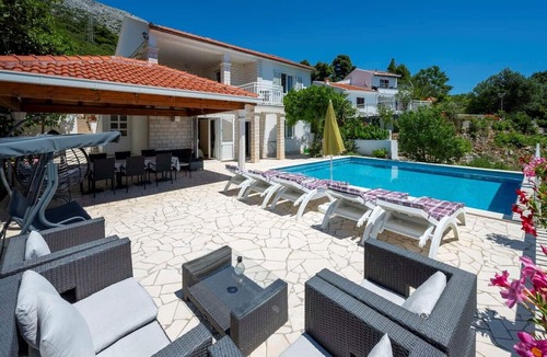 Kuciste Villa | Great holiday Villa Perna with pool and view to Korčula island!