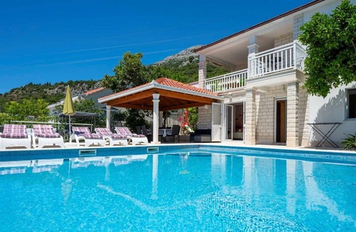 Kuciste Villa | Great holiday Villa Perna with pool and view to Korčula island!