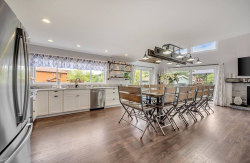 Lake Harmony House | Great Lake Escape by PMR, 8BR Lakefront, Private Dock & Sun Deck, Sleeps 26