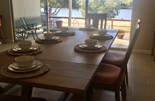 Kingsland House | Great lake house with best private beach. Kayaks and games! Kids friendly!