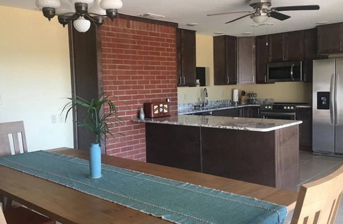 Kingsland House | Great lake house with best private beach. Kayaks & beach Gazebo. Kids friendly!