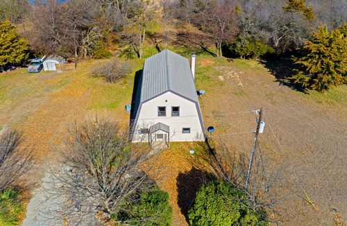 Farmersville House | Great Lakefront Retreat