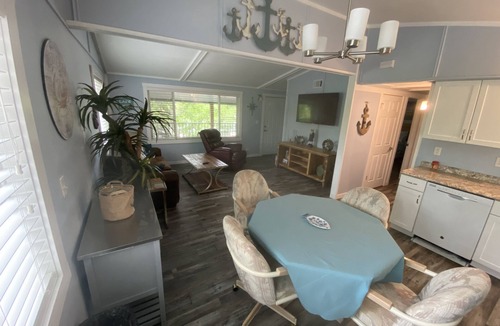 Lake Ozark Condo | GREAT LAKEVIEW CONDO WITH NAUTICAL VIBES. 2 BEDROOMS AND CLOSE TO EVERYTHING!