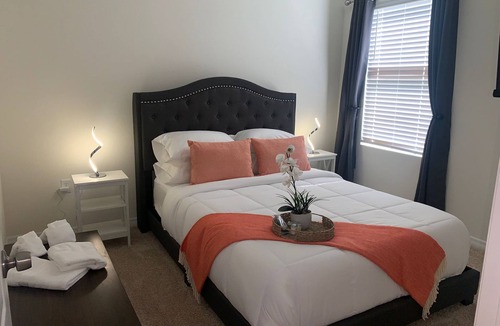 Airport North House | Great living space on second floor, within a Resort