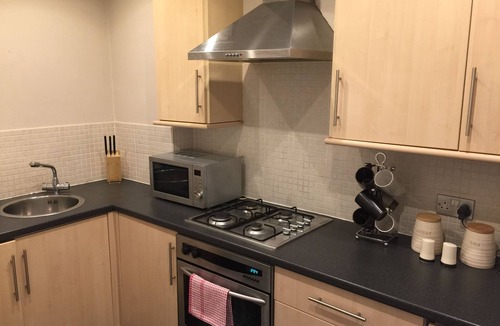 Partick Apartment | Great Location 2 Bed West End Flat