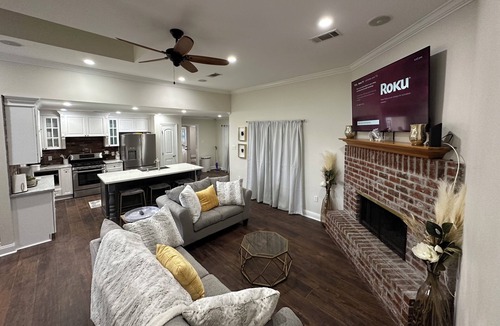 Denham Springs House | Great Location 5 mins from 1-12