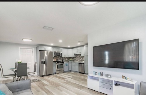 Tampa Cottage | Great Location beautiful house
