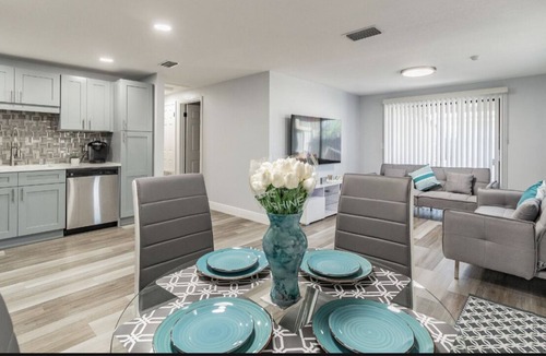 Tampa Cottage | Great Location beautiful house