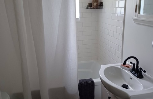 Vaudreuil House | Great Location, Amazing Property and Fully equipped for long term stays!