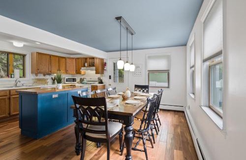 Ithaca House | Great Location! Colleges! Hiking! Ithaca Commons!