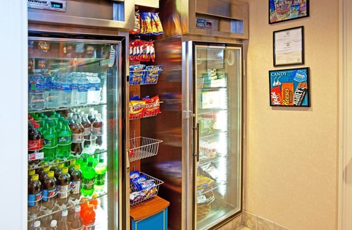 Middletown Apartment | Great Location! Comfortable Studio Suite | Pool Access