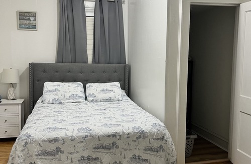 Fox Hill - Grandview House | Great location. Linens included!