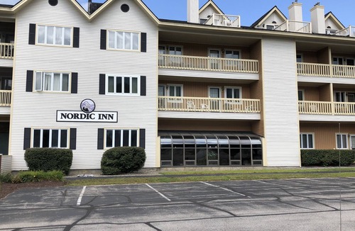 Lincoln Condo | Great location, Mountain View