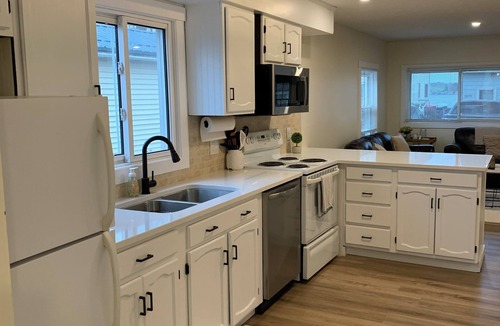 Lakeville Cottage | Great Location on Northeast Corner of Conesus Lake - Short and Long Term Rental
