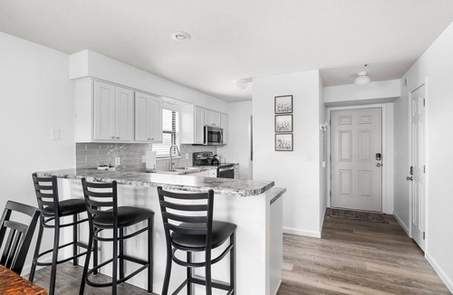 Table Rock Condo | Great Location + Pools + Golf Views + Resort Amenities!