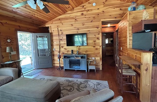 Blowing Rock Cabin | GREAT Location. Private Cottage near Blowing.