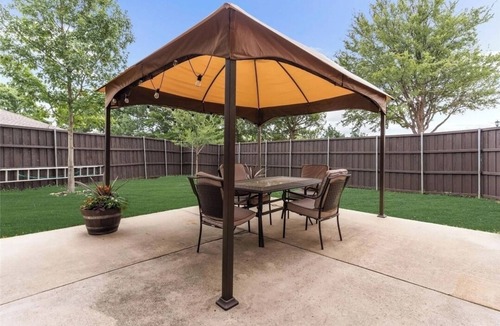 The Colony House | Great location/Top reviews. Plano/Frisco area