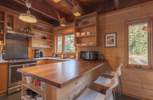 Government Camp Cabin | Great location, walk to Government Camp, wood stove, game room !