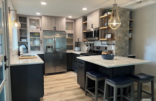 South Haven House | Great Location.Walk to beach and Downtown