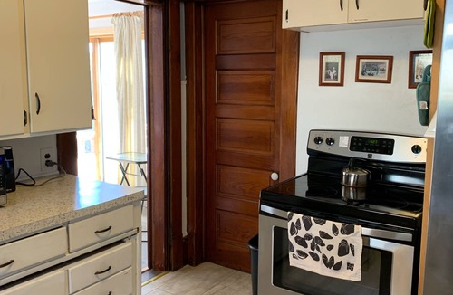 Charlevoix Cottage | Great location!Walkable & lovely sunsets! 2 weeks in August 2026 available.