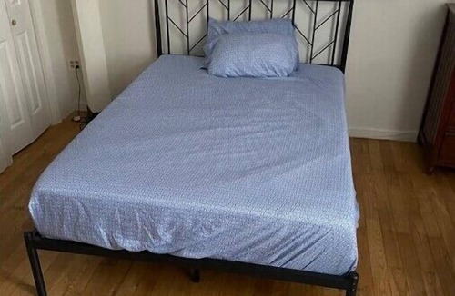 Harlem Hotel | Great Looking Studio apartment in NYC Brownstone