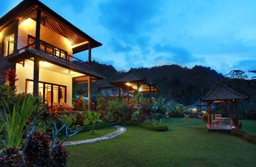 Selat Resort | Great Mountain Views Nature Resort