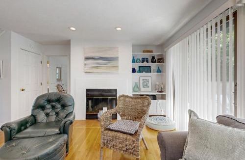 Mashpee House | Great Neck Retreat