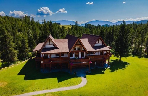 West Glacier Cabin | Great Northern Resort