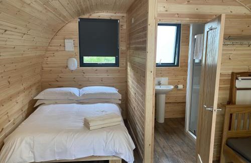 Abercwmboi House | Great Oak Pod 9 Pet Friendly