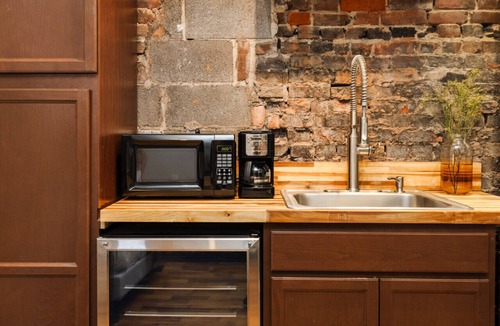 Pendleton Apartment | Great Parkside Microapartment ♥ Location AND Price