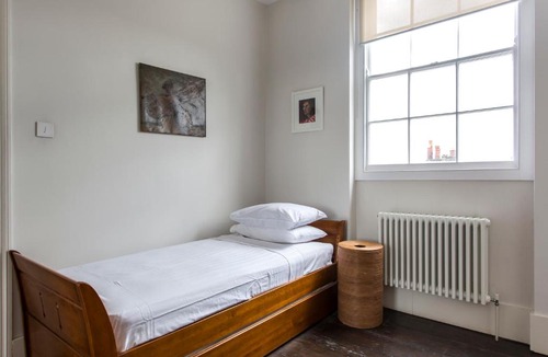 Angel Apartment | Great Percy Street III by Onefinestay